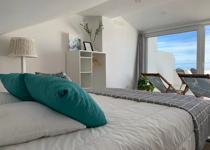 Barardo Street * 巴勒尔